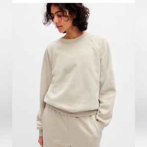 Gap Vintage Soft Raglan Sweatshirt - M - Women’s - Moonstone Beige